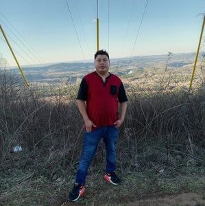Meet your Posher, Leonel